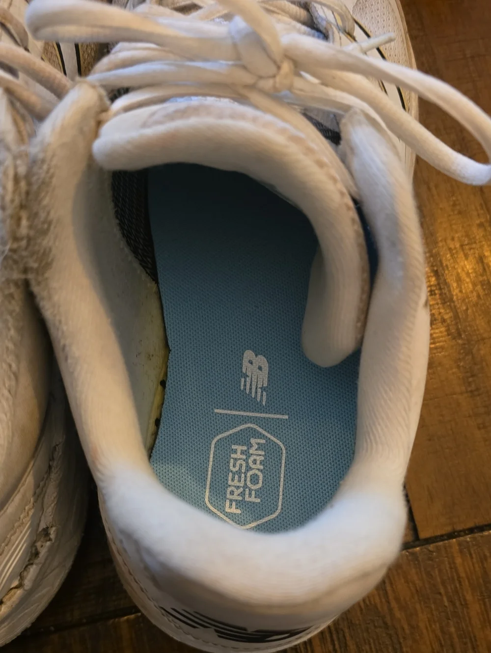 New Balance Men’s White Baseball Turf Shoes